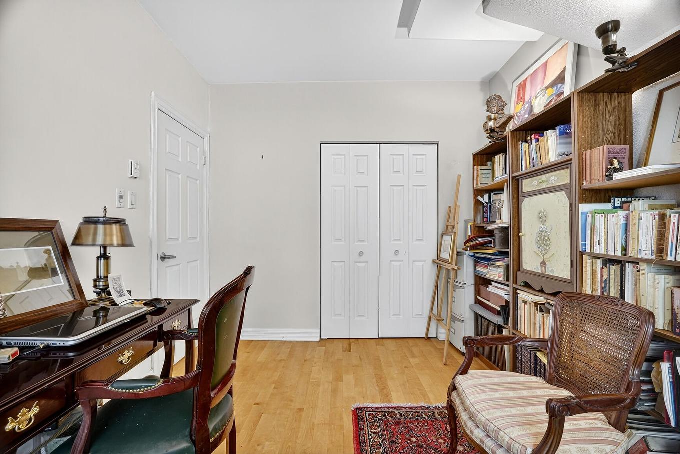 Chambre à coucher - 201-828 Av. Querbes, Montréal (Outremont), QC - Indoor