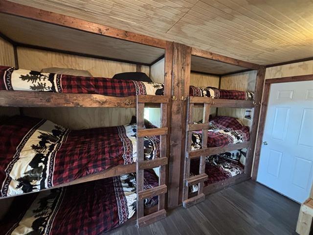 1 Viking Island, Eagle Lake, ON - Indoor