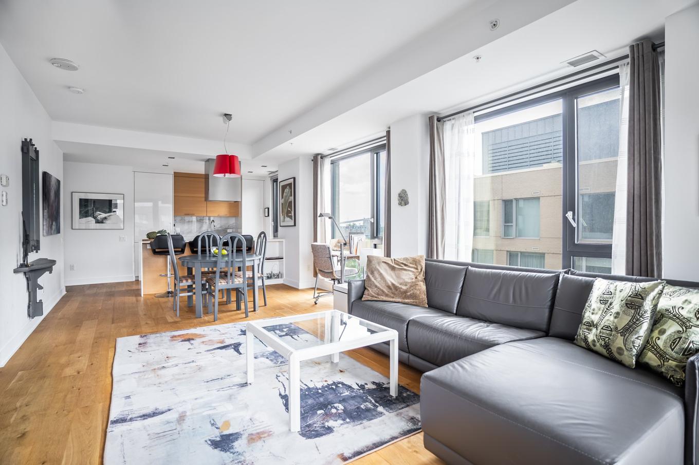 Vue d'ensemble - 810-1458 Rue Des Bassins, Montréal (Le Sud-Ouest), QC - Indoor Photo Showing Living Room