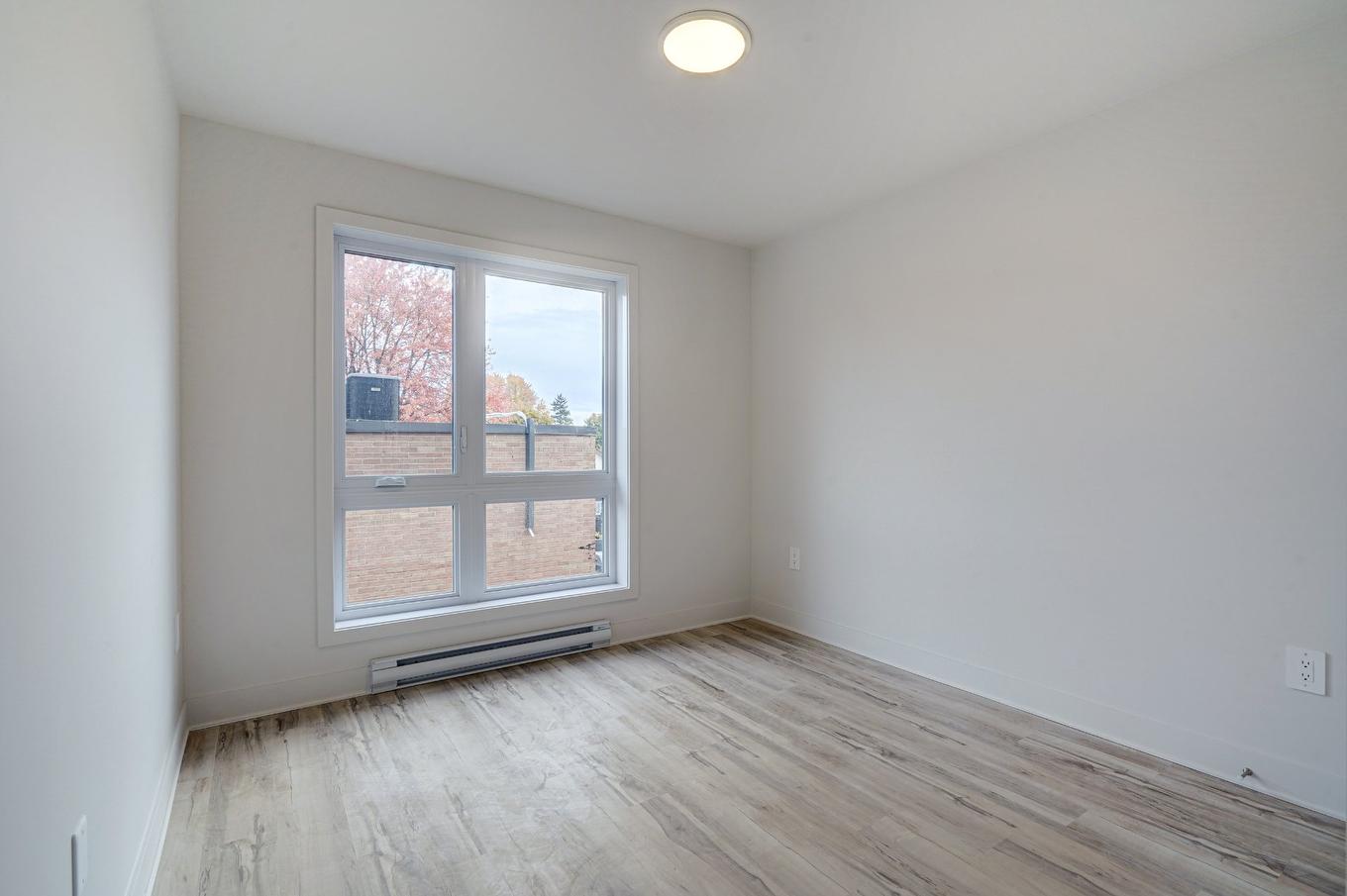 Bedroom - 404-101 Rue Salaberry, Salaberry-De-Valleyfield, QC - Indoor Photo Showing Other Room
