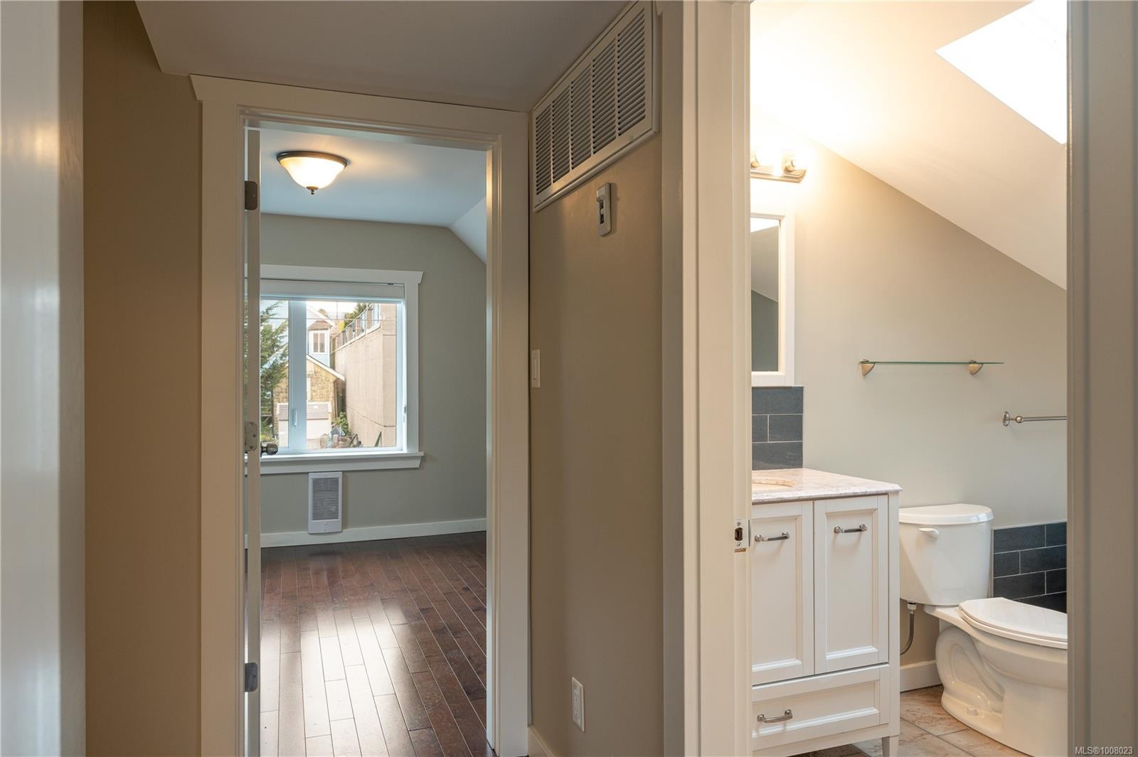 351 Wesley St, Nanaimo, BC