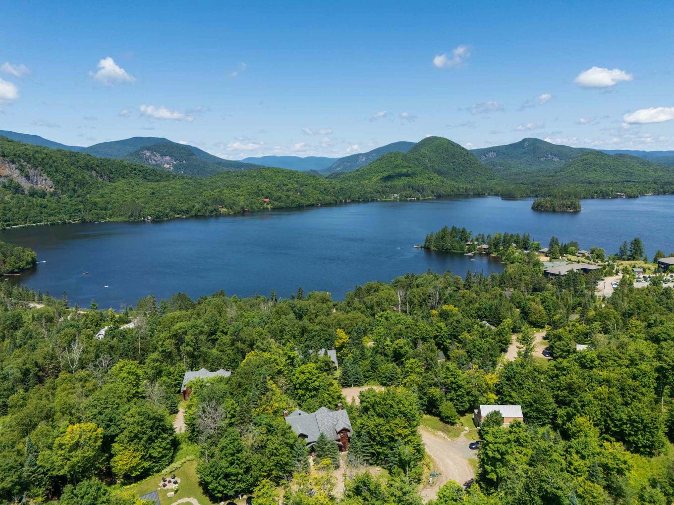 Vue - 31-1 Imp. De La Genèse, Lac-Supérieur, QC - Outdoor With Body Of Water With View