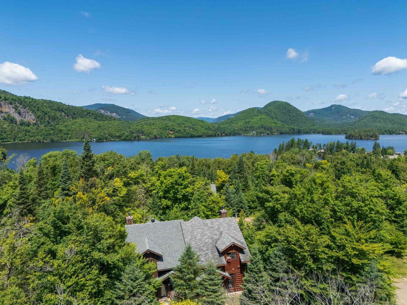 Vue - 31-1 Imp. De La Genèse, Lac-Supérieur, QC - Outdoor With Body Of Water With View