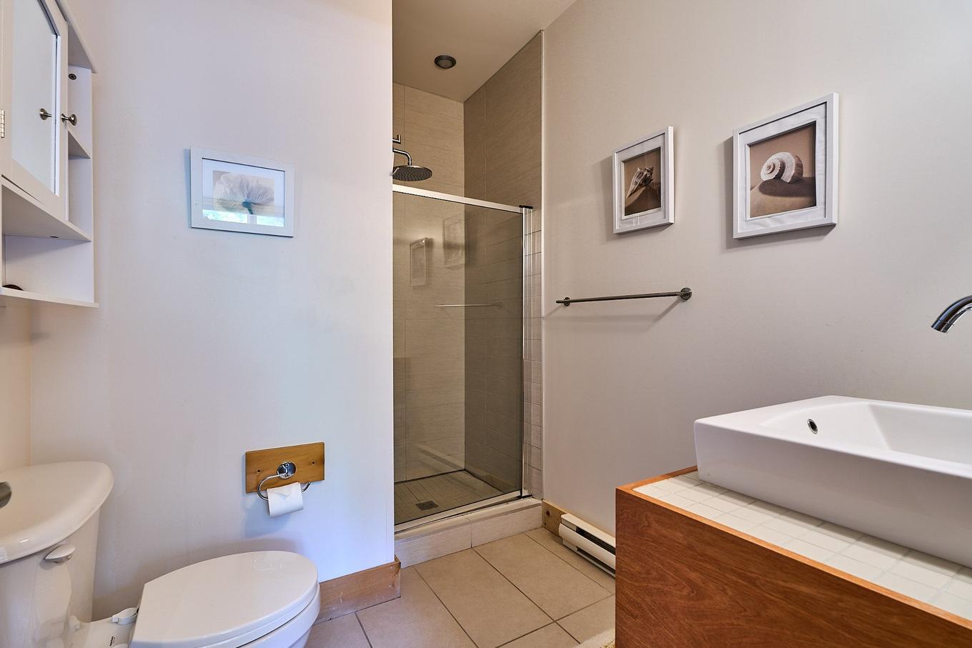 Salle de bains - 31-1 Imp. De La Genèse, Lac-Supérieur, QC - Indoor Photo Showing Bathroom