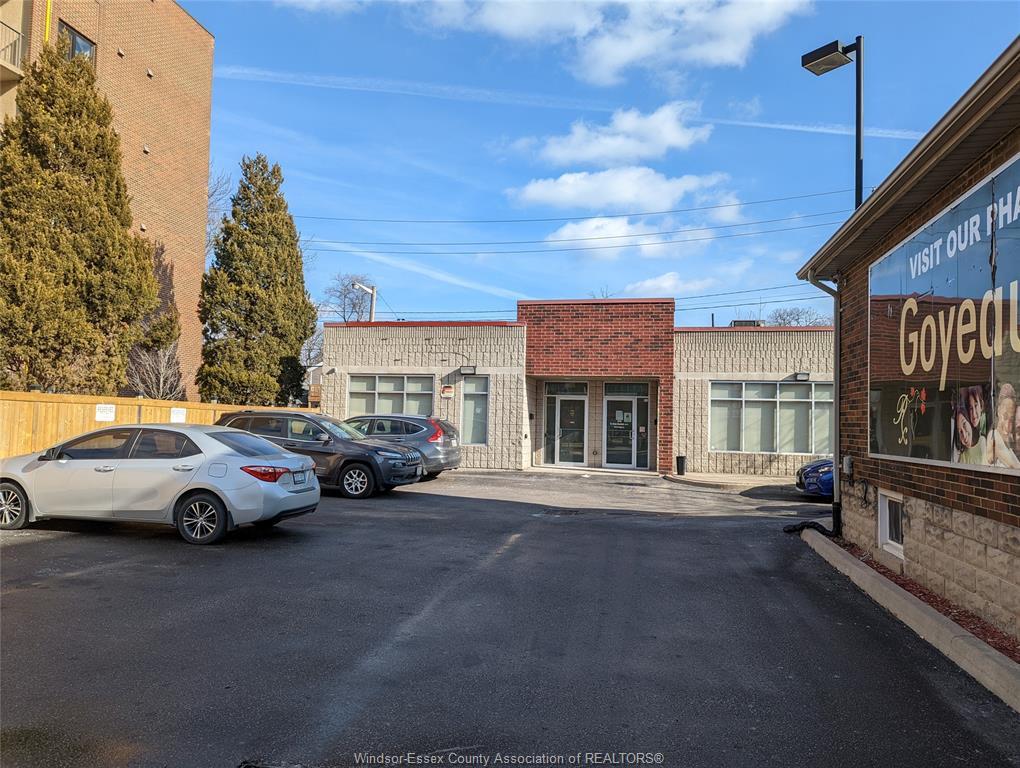 1-1074 Goyeau, Windsor, ON