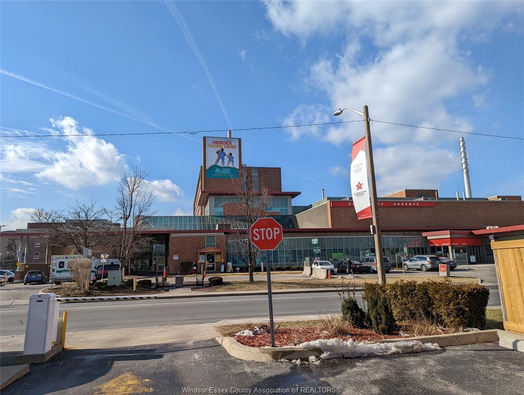 1-1074 Goyeau, Windsor, ON