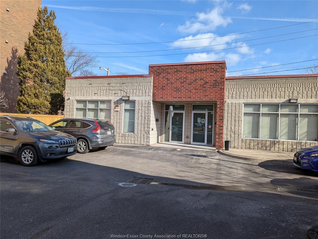 1-1074 Goyeau, Windsor, ON