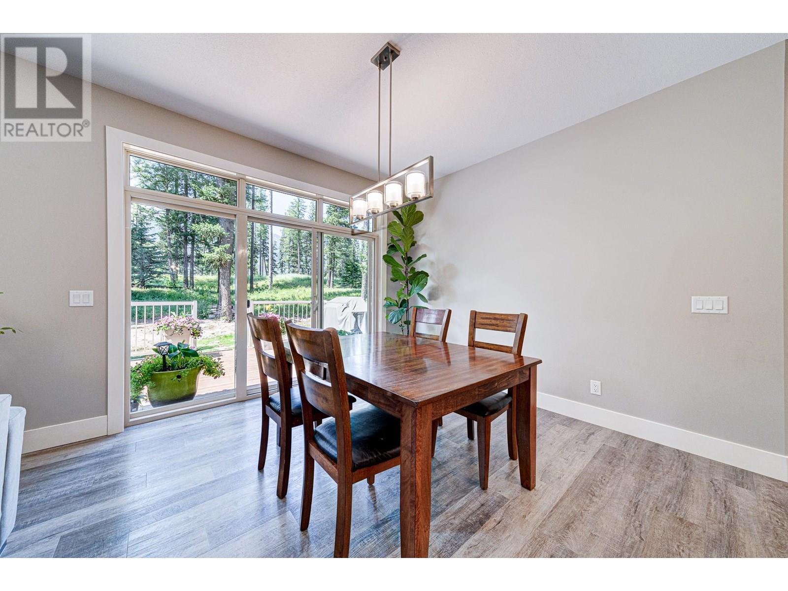 2041 Golden Eagle Drive, Sparwood, BC - Indoor Photo Showing Dining Room