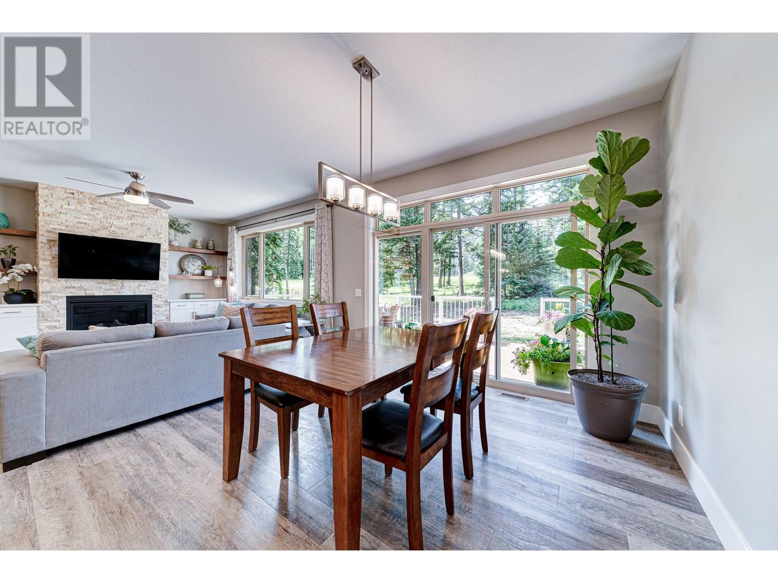 2041 Golden Eagle Drive, Sparwood, BC - Indoor With Fireplace