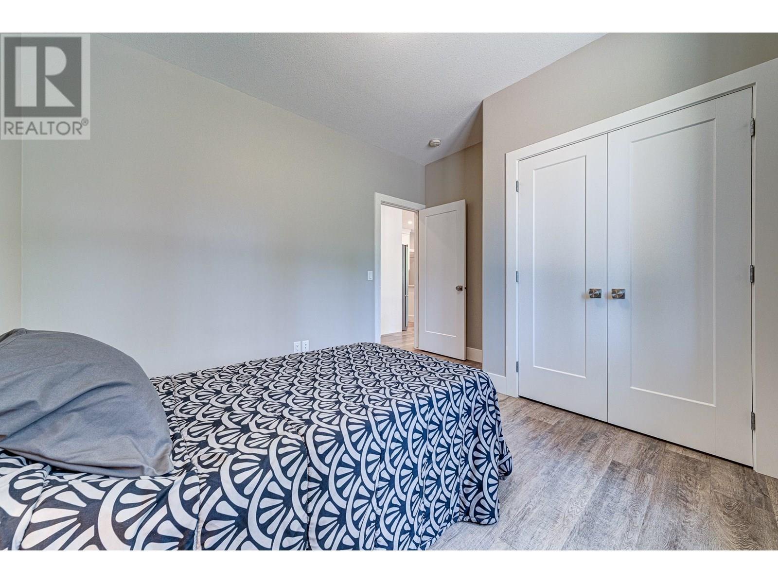 2041 Golden Eagle Drive, Sparwood, BC - Indoor Photo Showing Bedroom