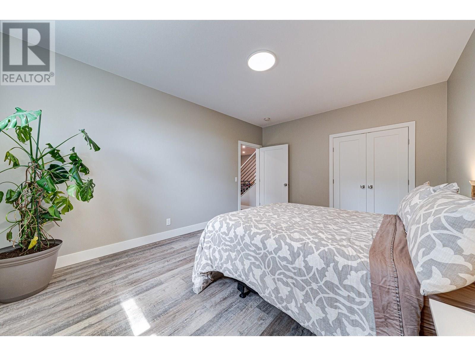 2041 Golden Eagle Drive, Sparwood, BC - Indoor Photo Showing Bedroom