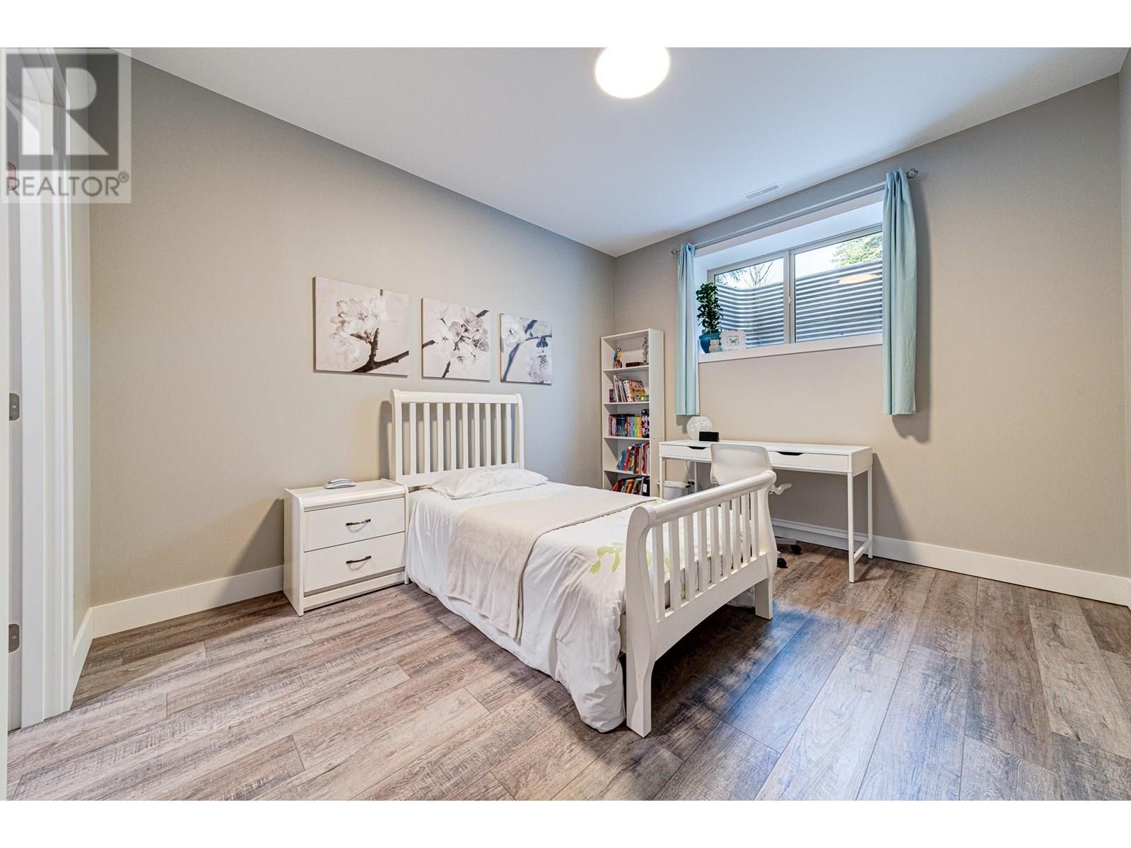 2041 Golden Eagle Drive, Sparwood, BC - Indoor Photo Showing Bedroom