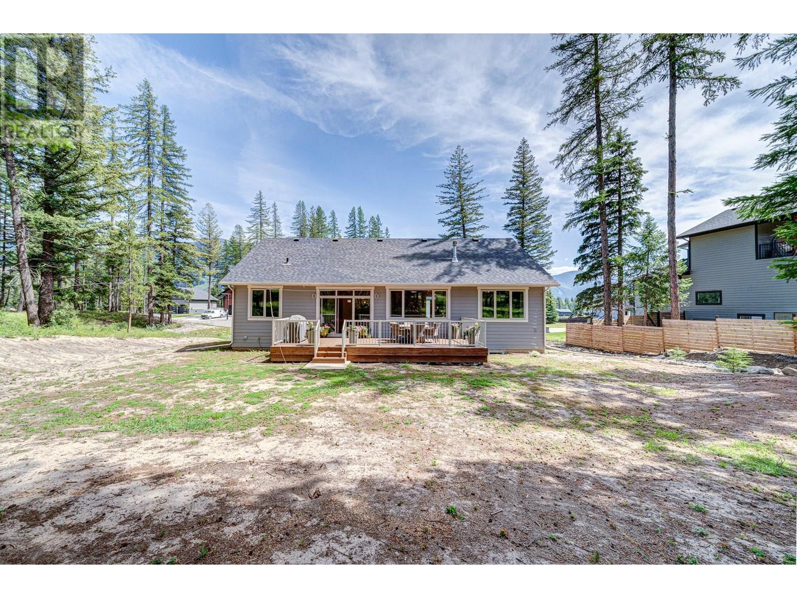 2041 Golden Eagle Drive, Sparwood, BC - Outdoor With Deck Patio Veranda
