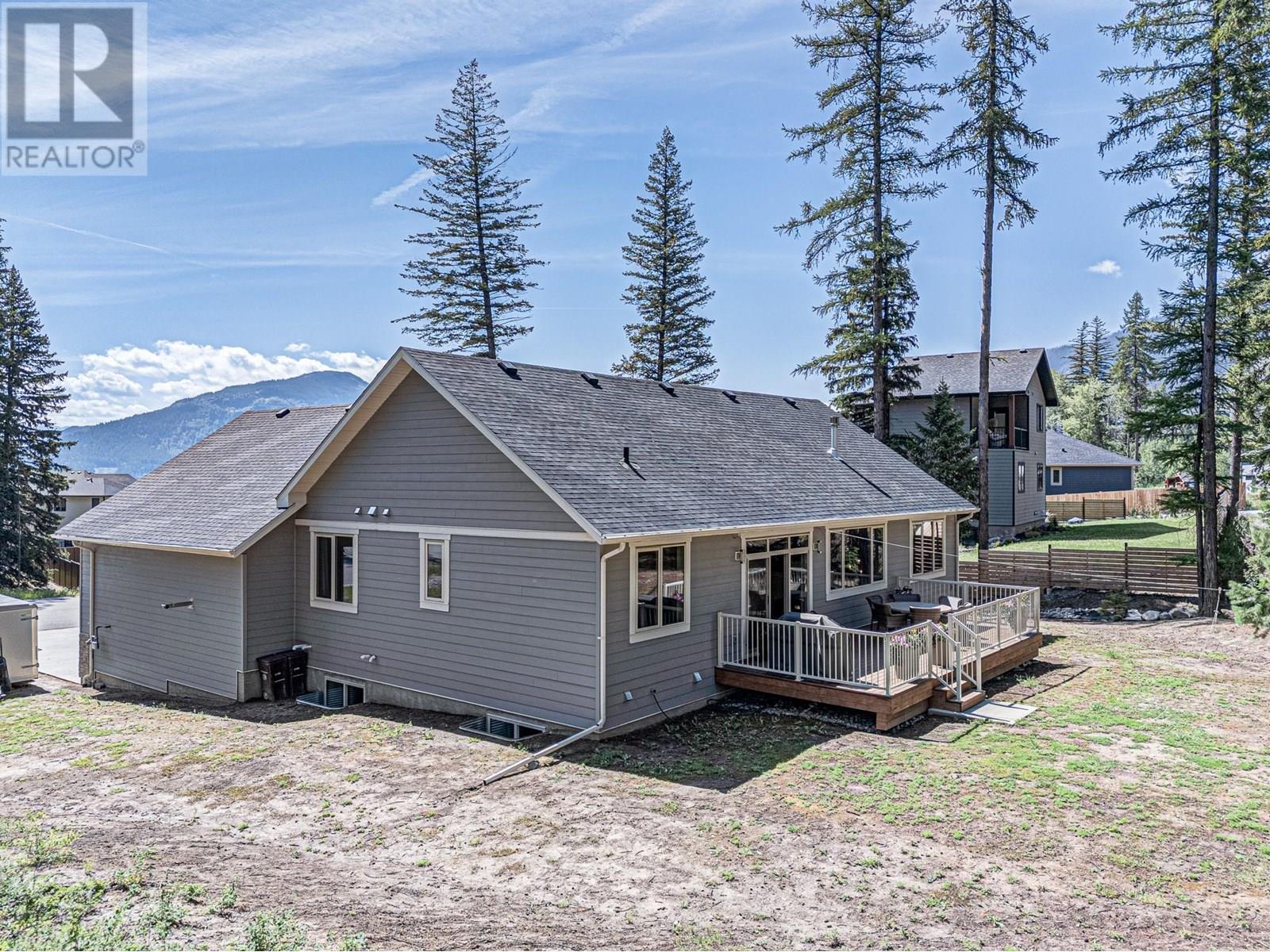 2041 Golden Eagle Drive, Sparwood, BC - Outdoor With Deck Patio Veranda