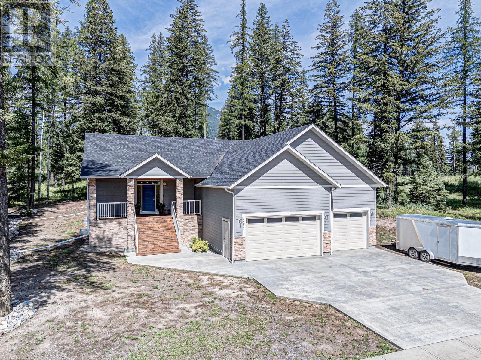 2041 Golden Eagle Drive, Sparwood, BC - Outdoor
