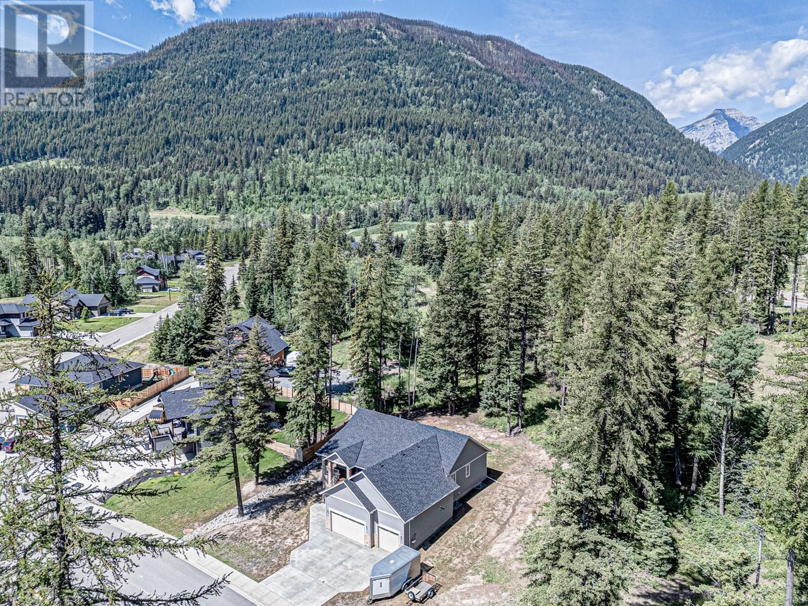 2041 Golden Eagle Drive, Sparwood, BC - Outdoor With View