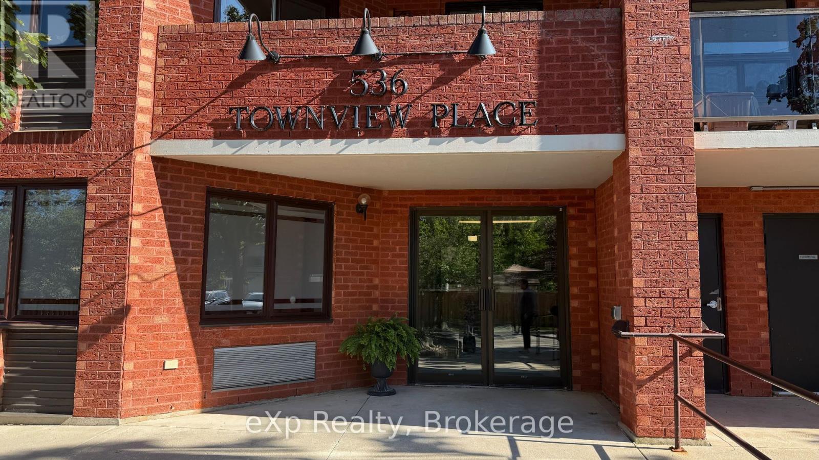 105 - 536 11Th Avenue E, Hanover, ON - Outdoor With Exterior