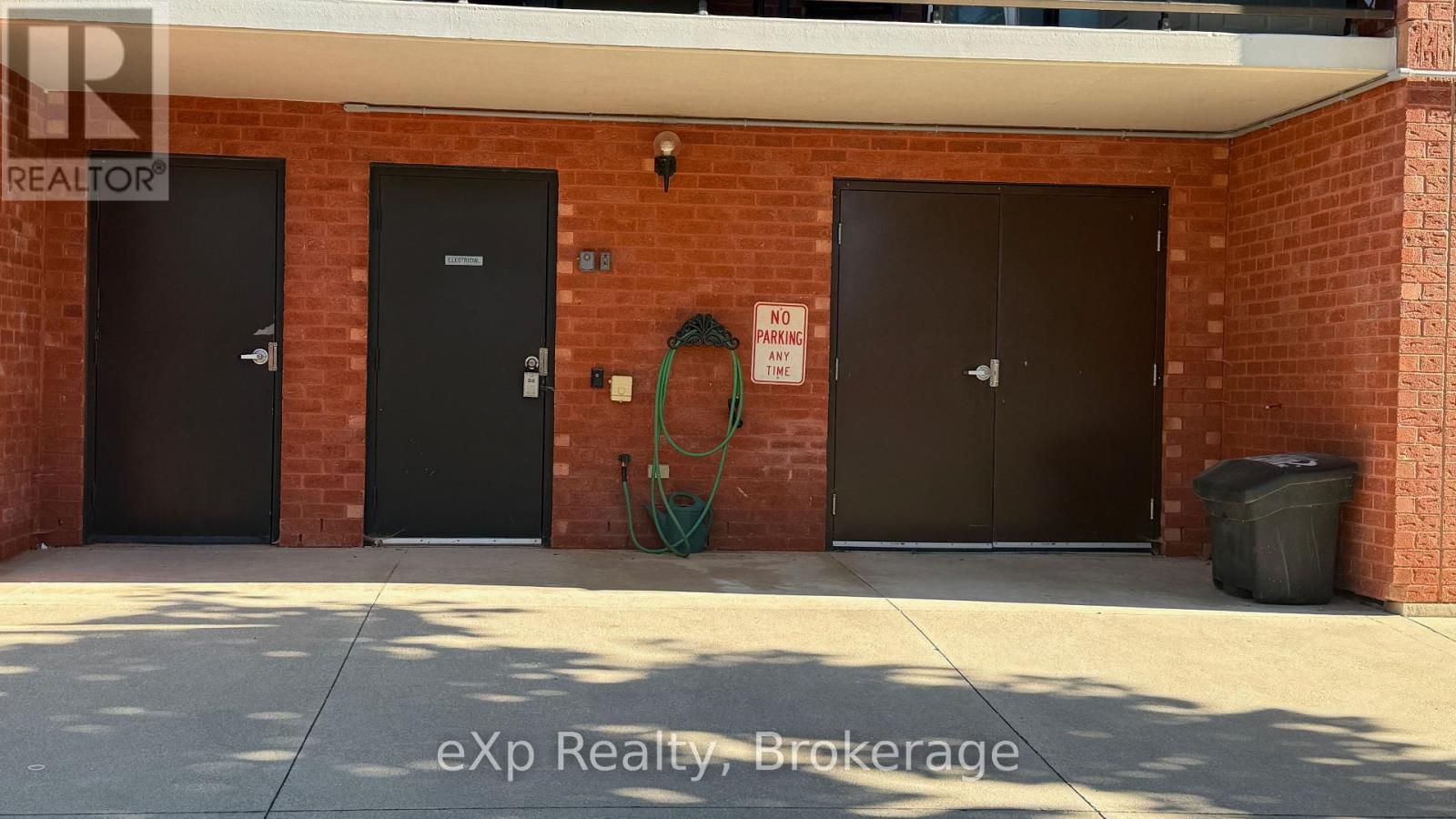 105 - 536 11Th Avenue E, Hanover, ON - Outdoor