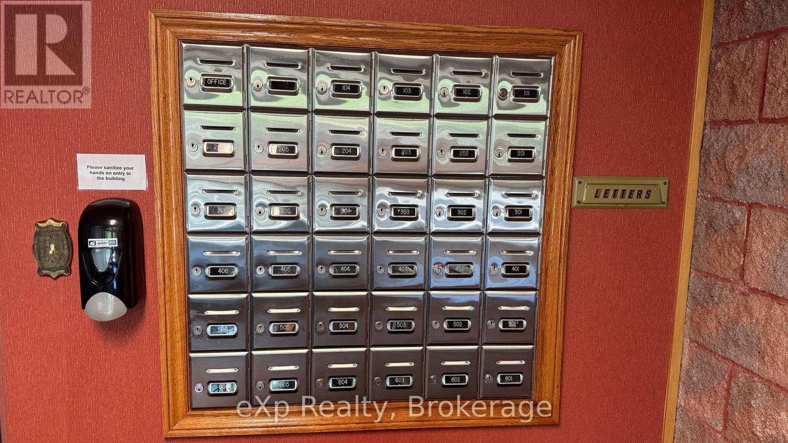 105 - 536 11Th Avenue E, Hanover, ON - Indoor Photo Showing Other Room