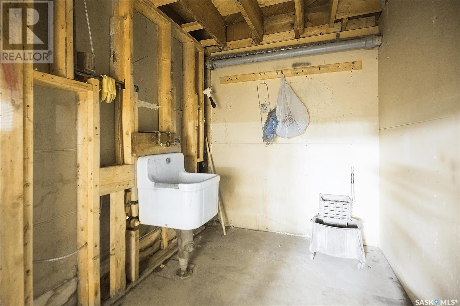 36 13Th Street W, Prince Albert, SK