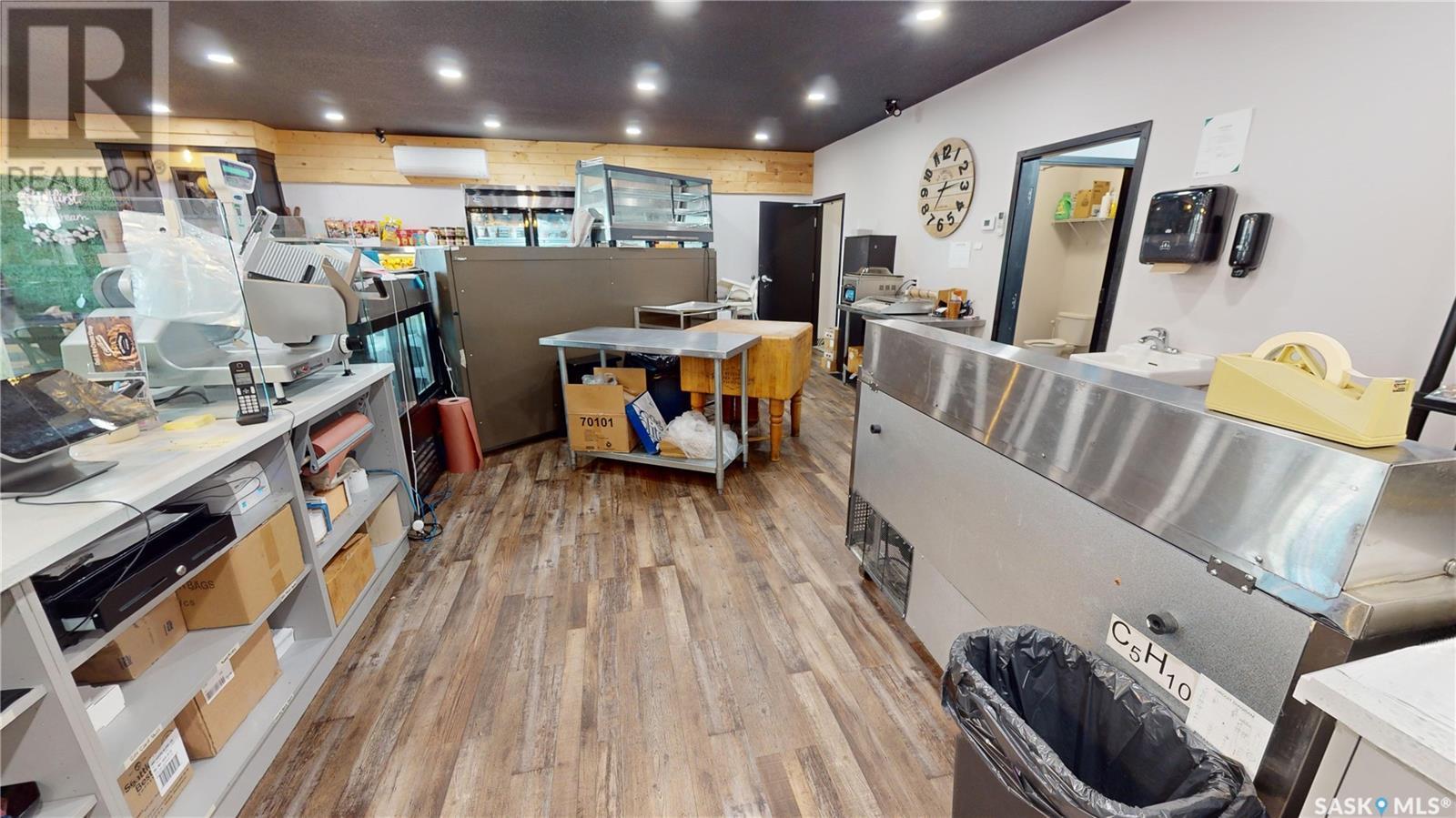 619 Main Street, Moosomin, SK