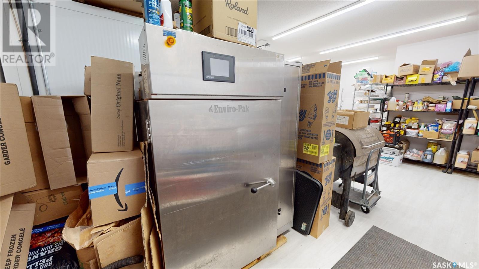 619 Main Street, Moosomin, SK