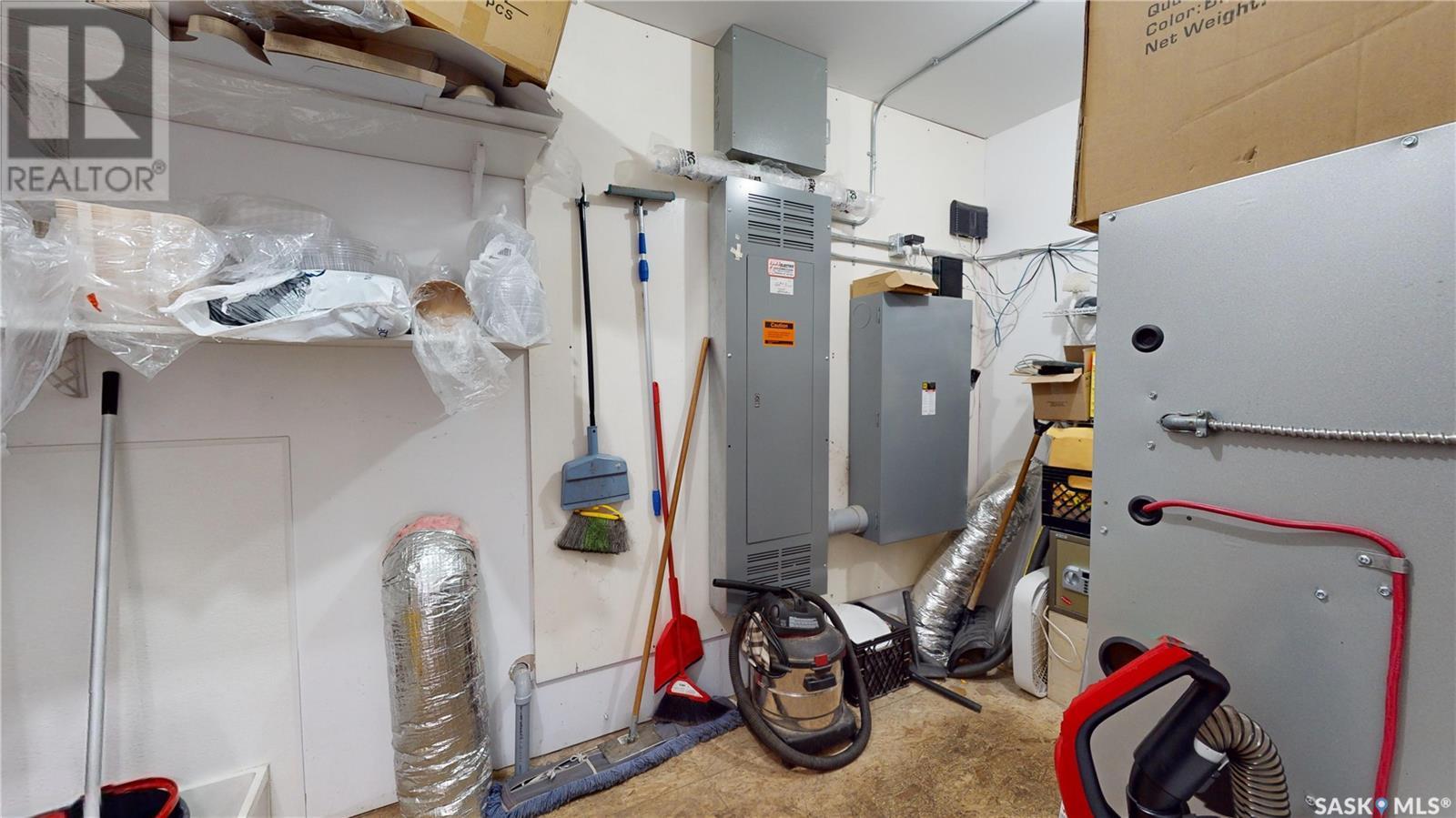 619 Main Street, Moosomin, SK