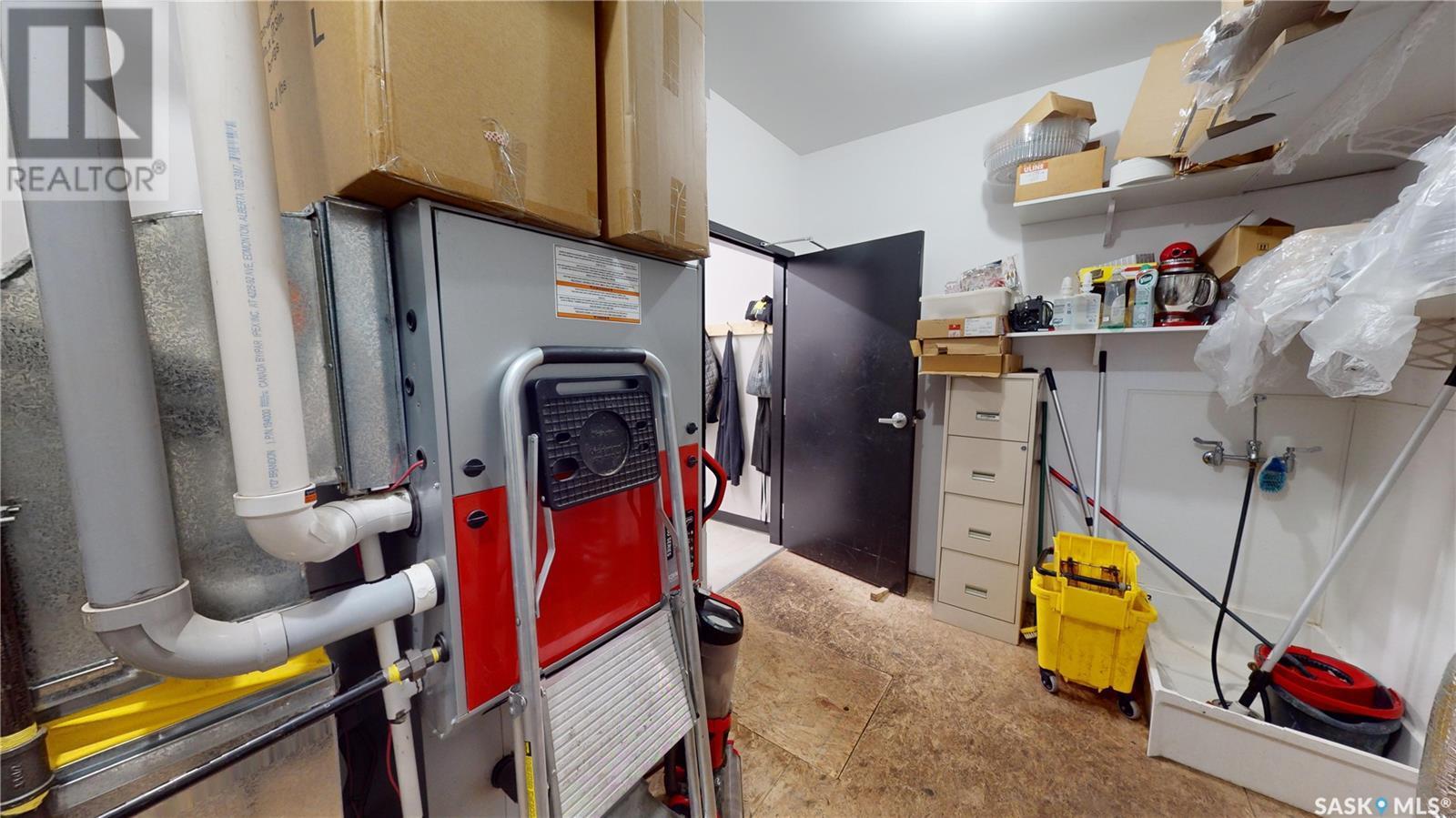 619 Main Street, Moosomin, SK