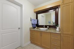 Powder room -