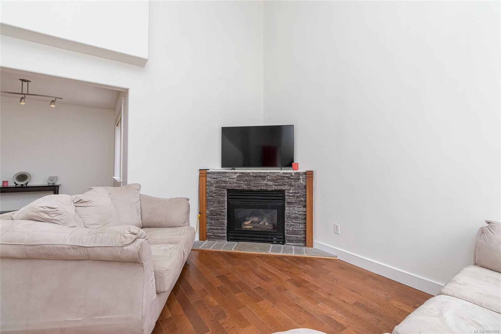 2466 Galland Ave, Shawnigan Lake, BC