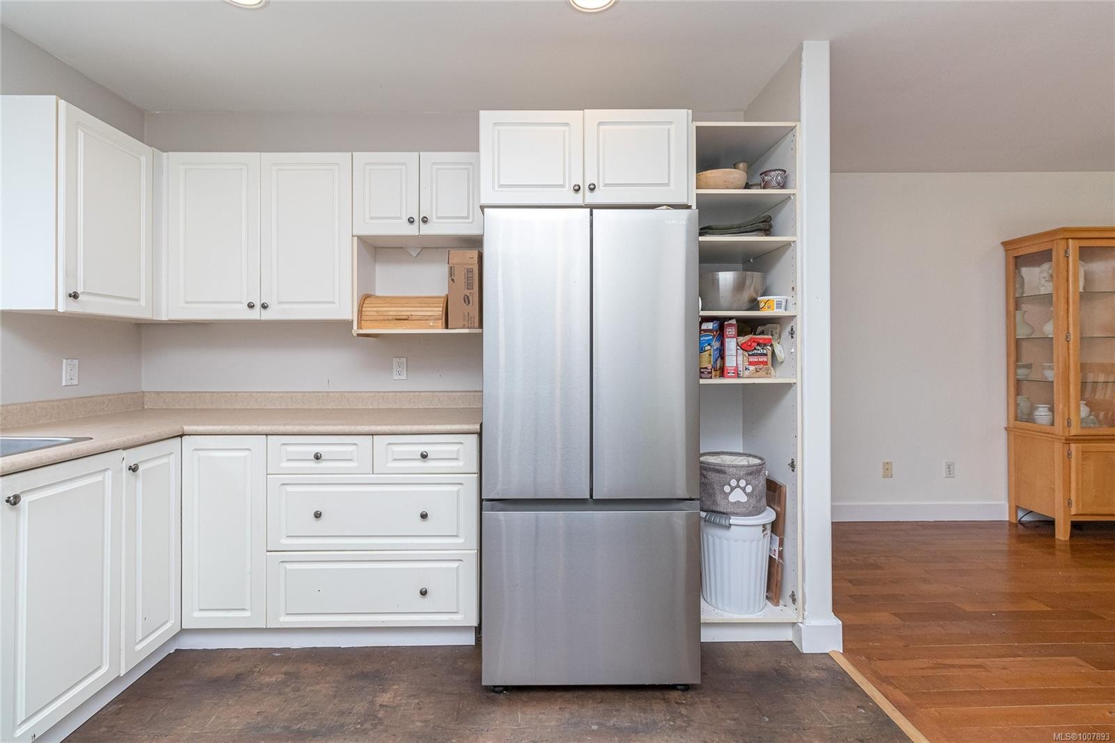 2466 Galland Ave, Shawnigan Lake, BC