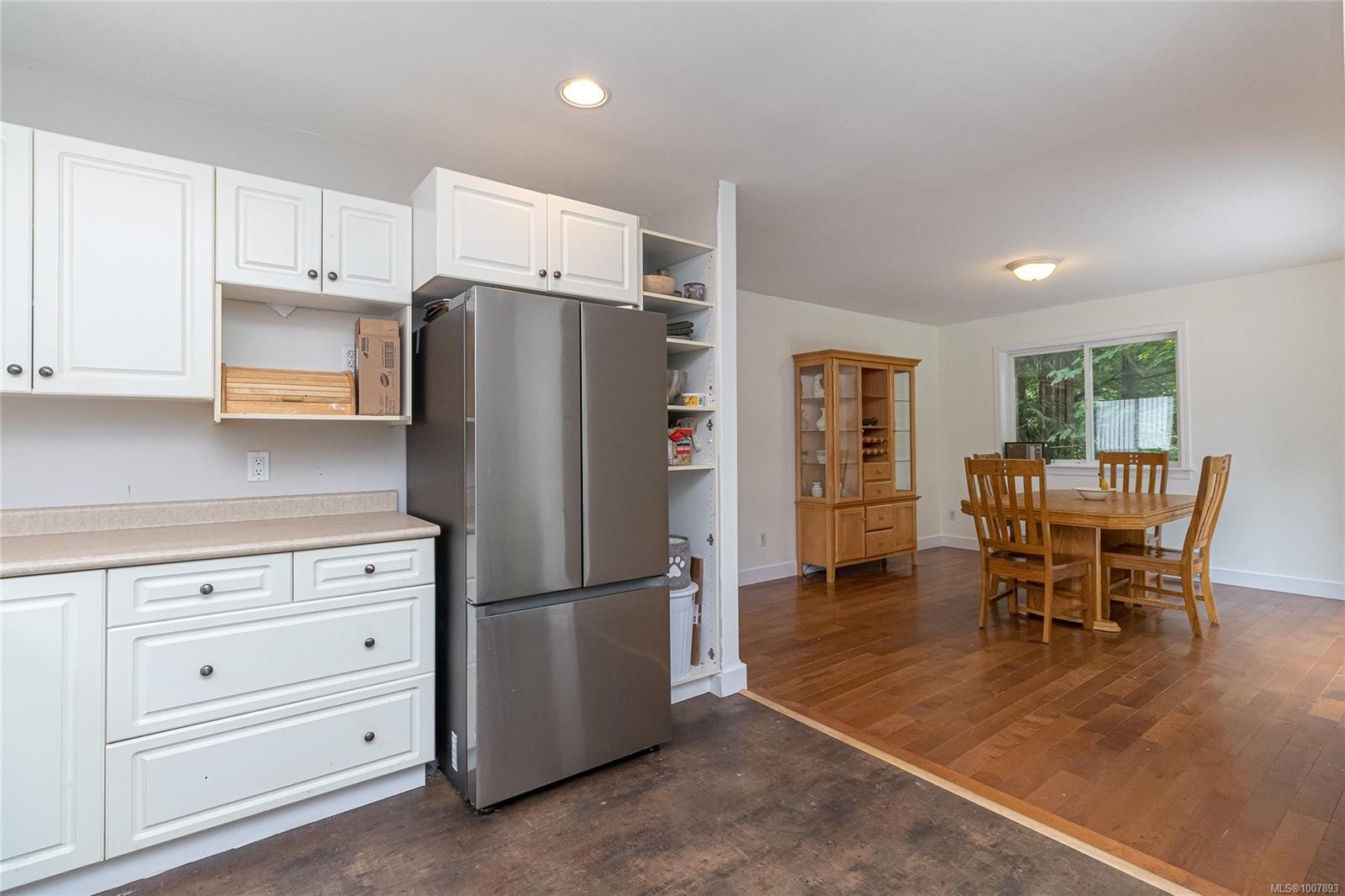 2466 Galland Ave, Shawnigan Lake, BC