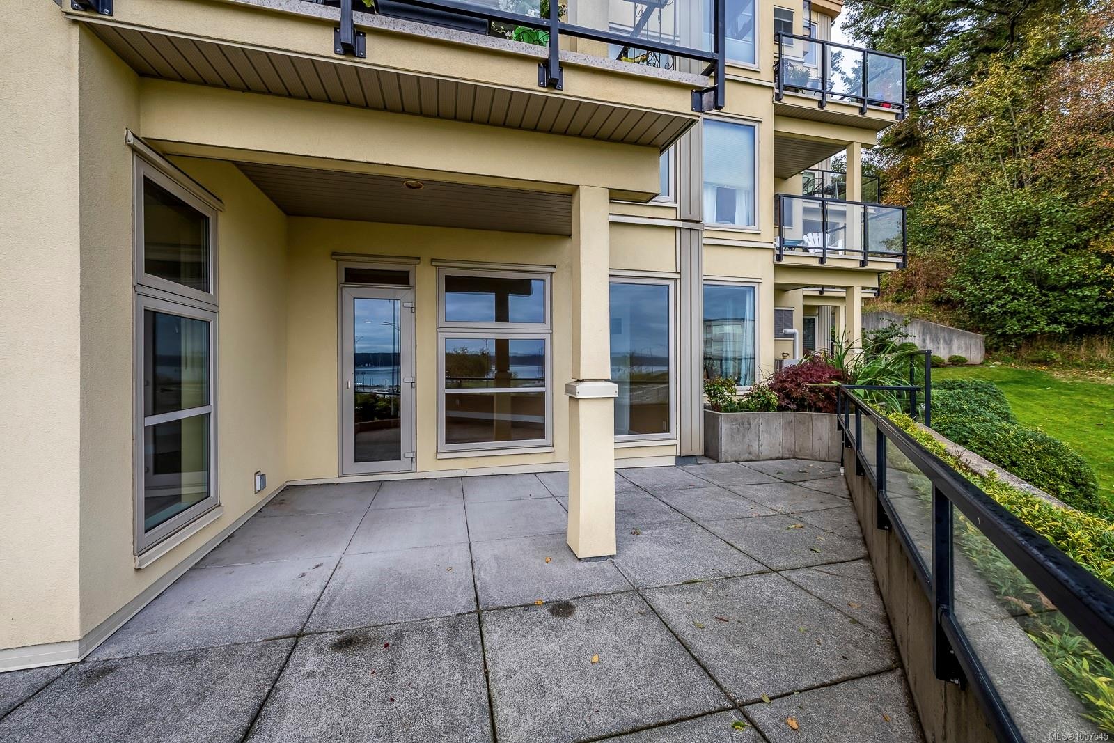 103-1392 Island Hwy South, Campbell River, BC - Outdoor With Exterior