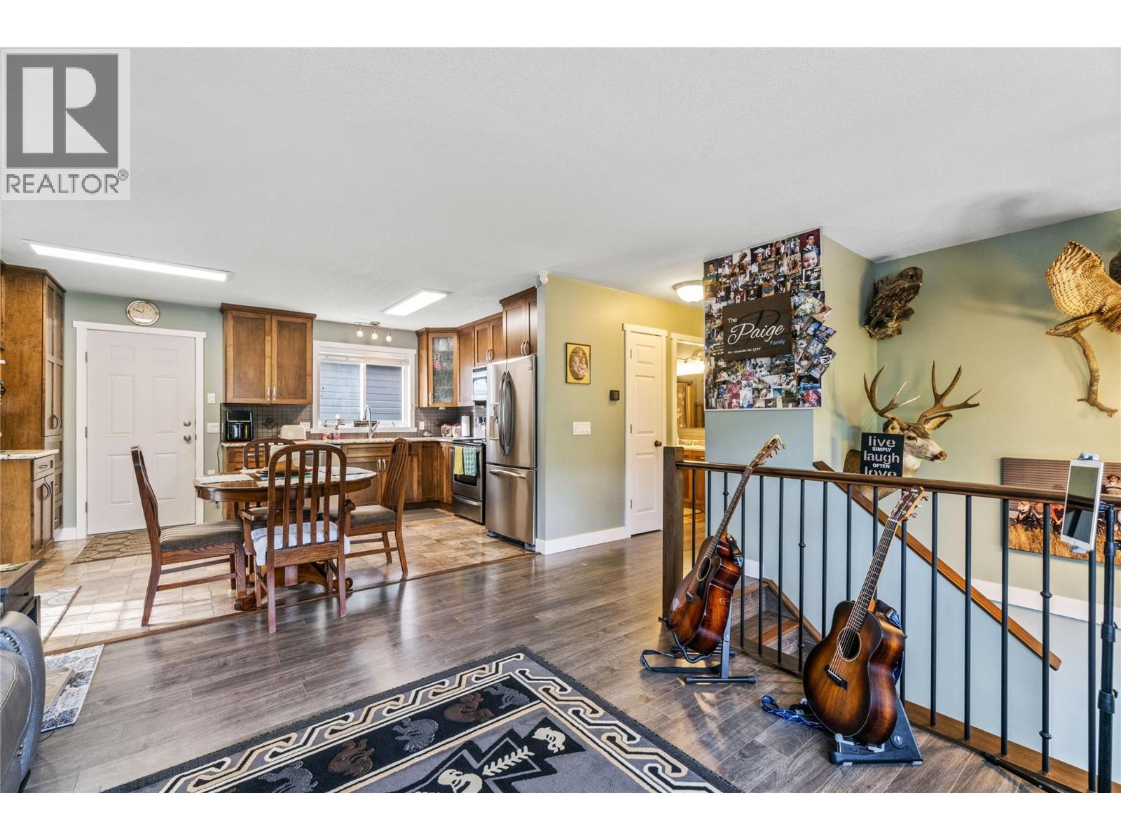 8758 Holding Road Unit# 17, Adams Lake, BC - Indoor