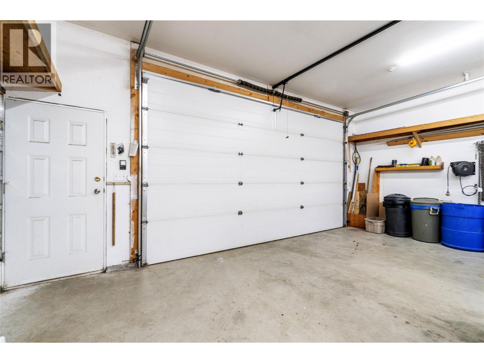 8758 Holding Road Unit# 17, Adams Lake, BC - Indoor Photo Showing Garage