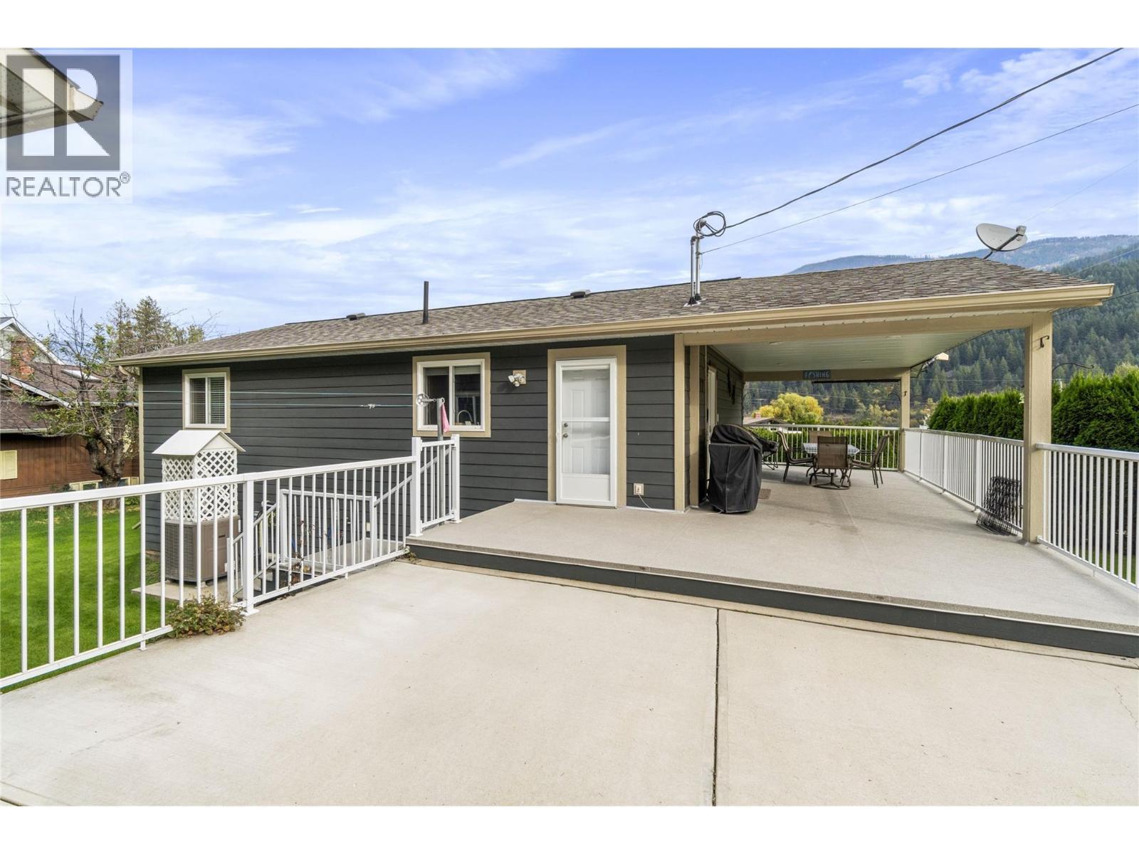 8758 Holding Road Unit# 17, Adams Lake, BC - Outdoor With Exterior