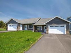 20 Beech Hill Avenue  East Royalty, PE C1C 0S4