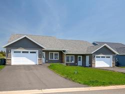 22 Beech Hill Avenue  East Royalty, PE C1C 0S4