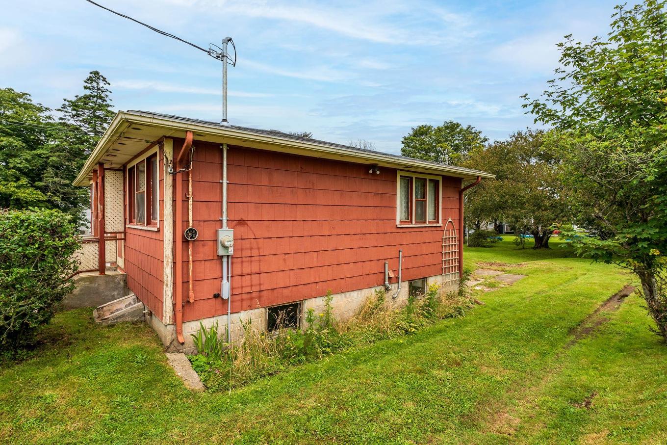 18 Shaw Avenue, Yarmouth, NS