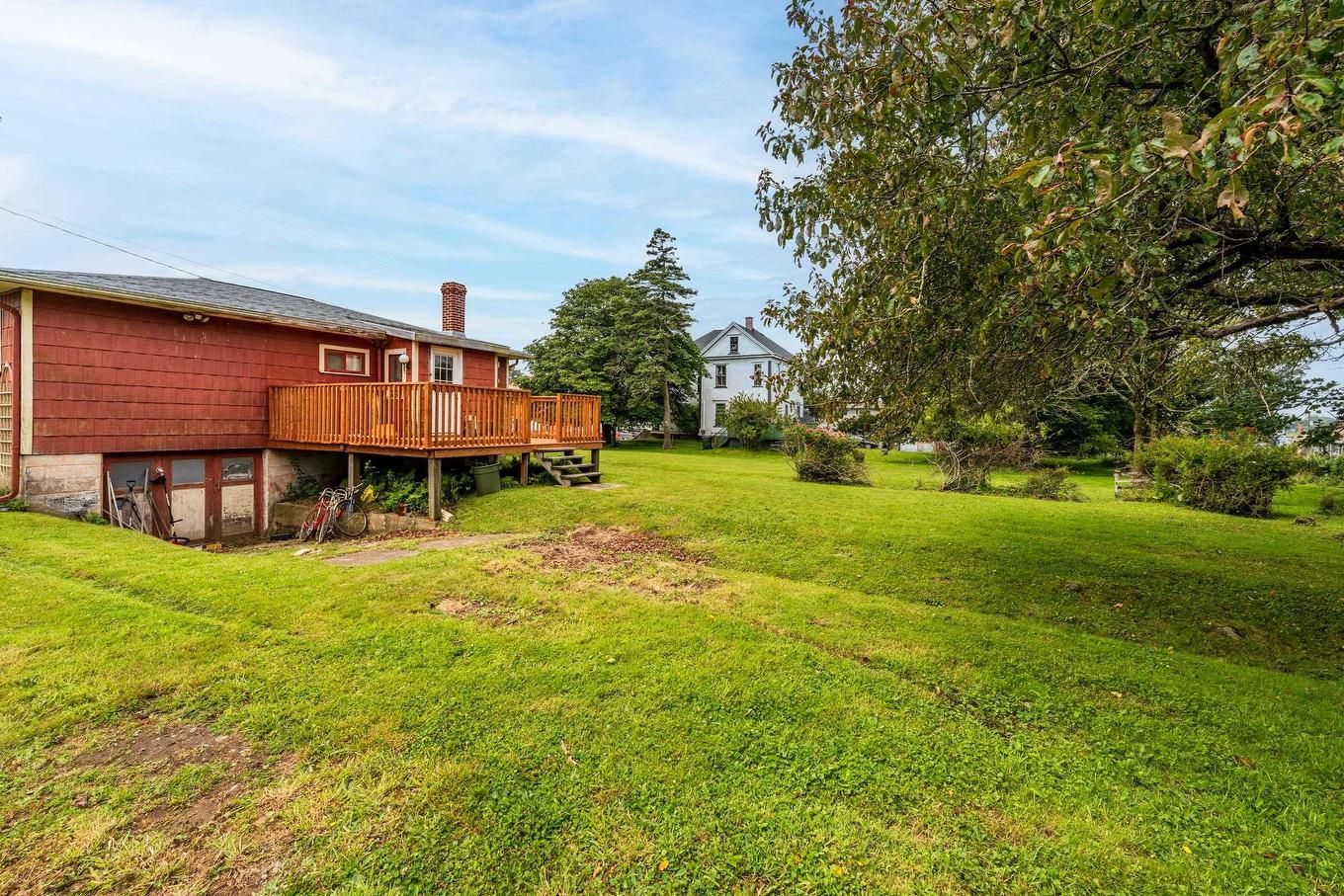 18 Shaw Avenue, Yarmouth, NS