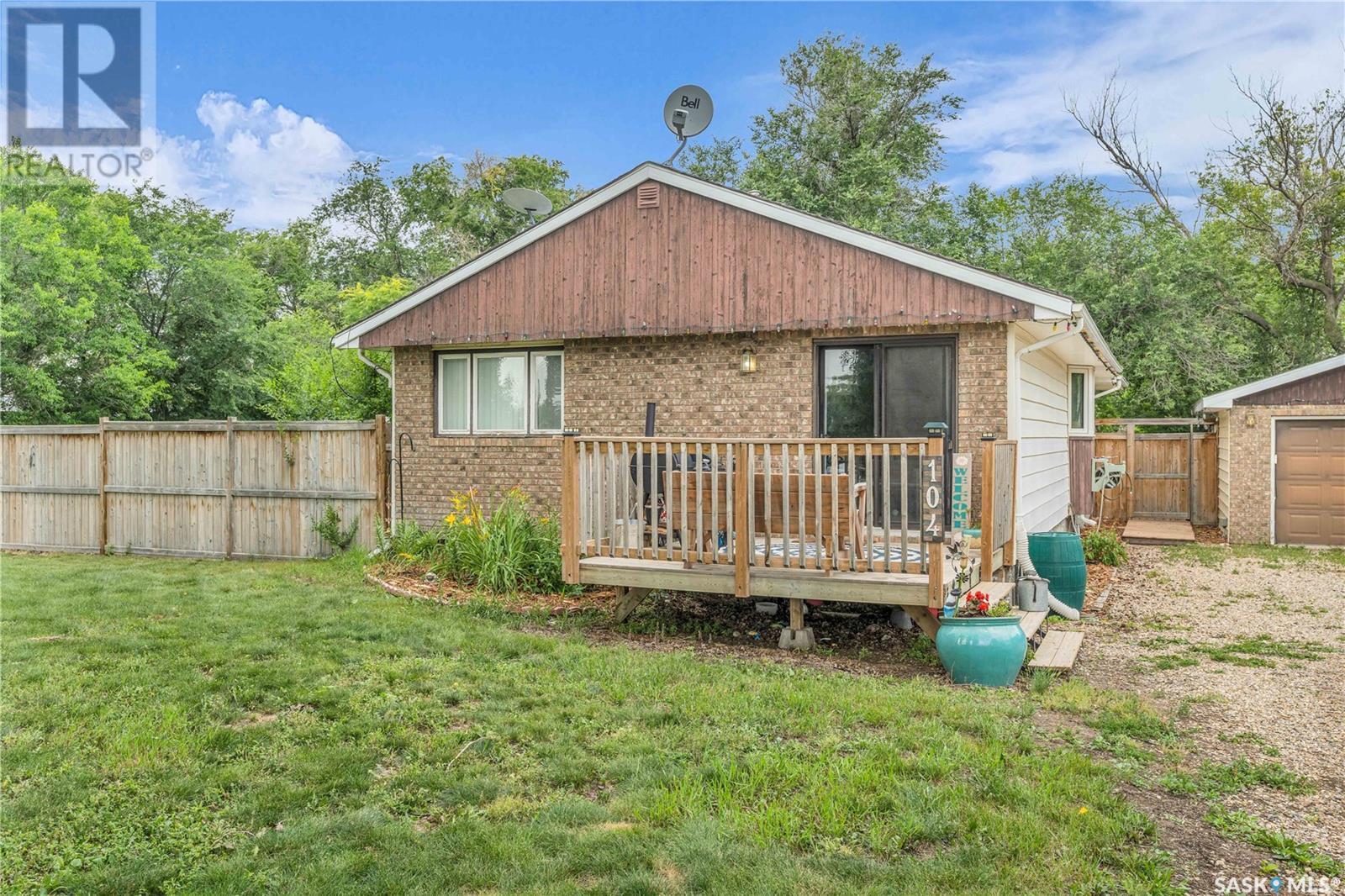 104 Railway Avenue, Dufferin Rm No. 190, SK - Outdoor