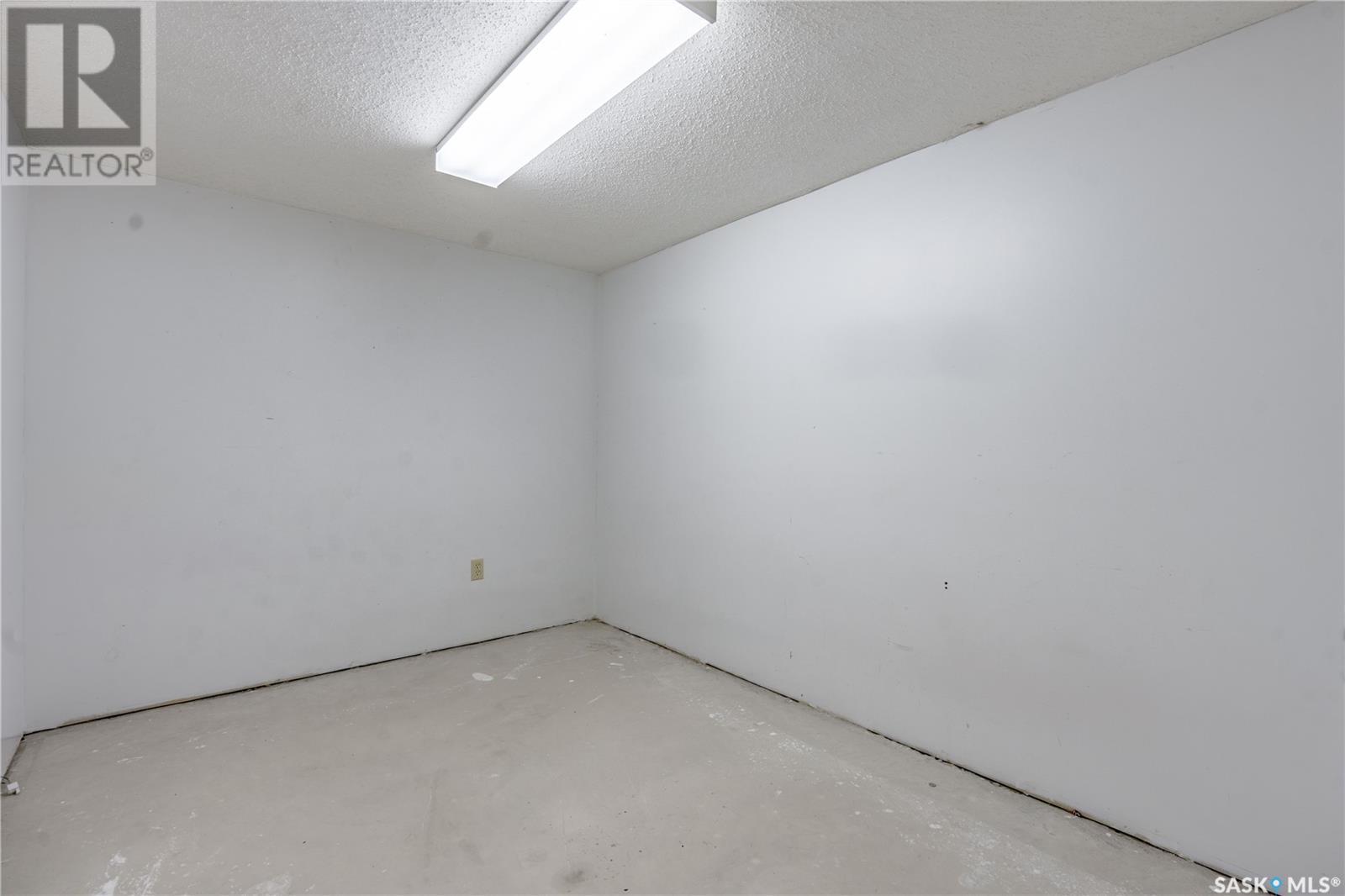 104 Railway Avenue, Dufferin Rm No. 190, SK - Indoor