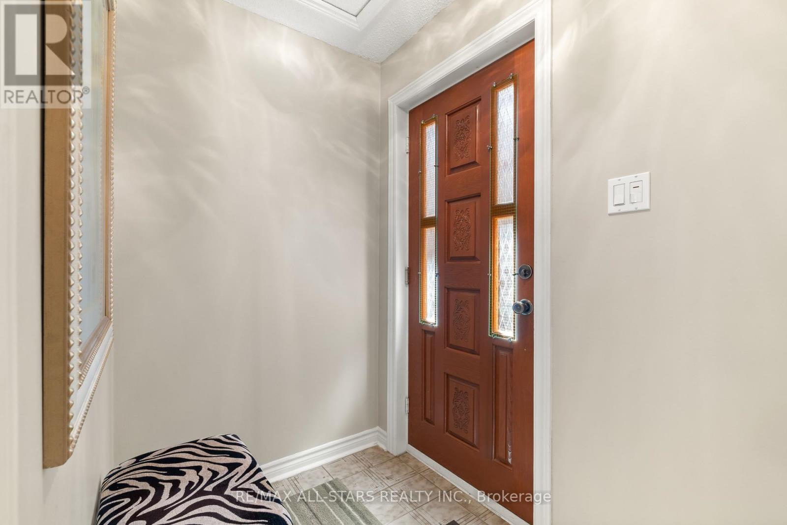 101 - 200 East Street S, Kawartha Lakes (Bobcaygeon), ON - Indoor