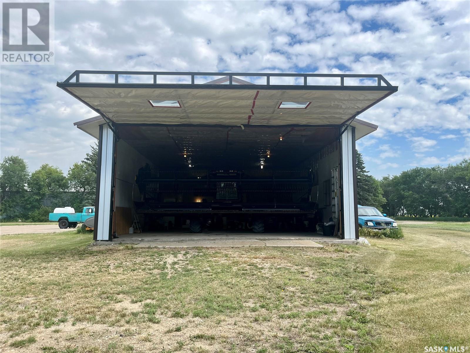 Ruecker Acreage, Abernethy Rm No. 186, SK - Outdoor