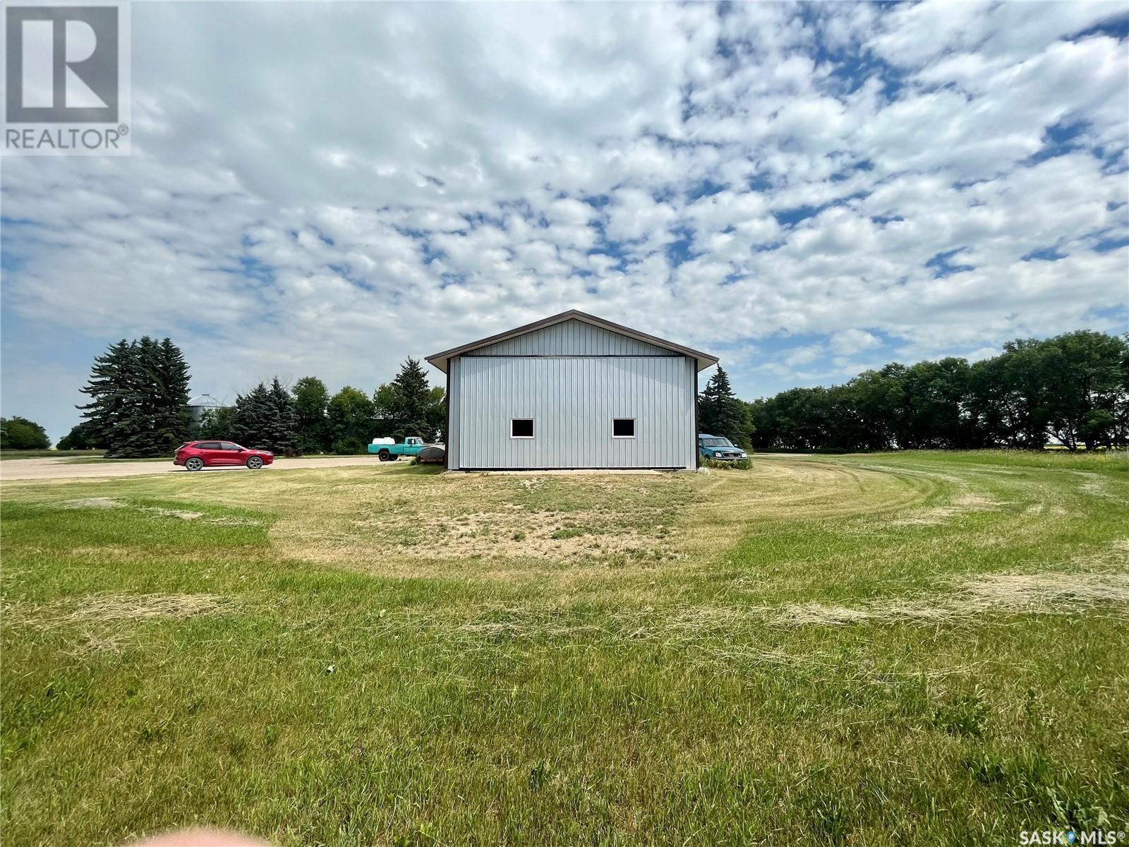 Ruecker Acreage, Abernethy Rm No. 186, SK - Outdoor