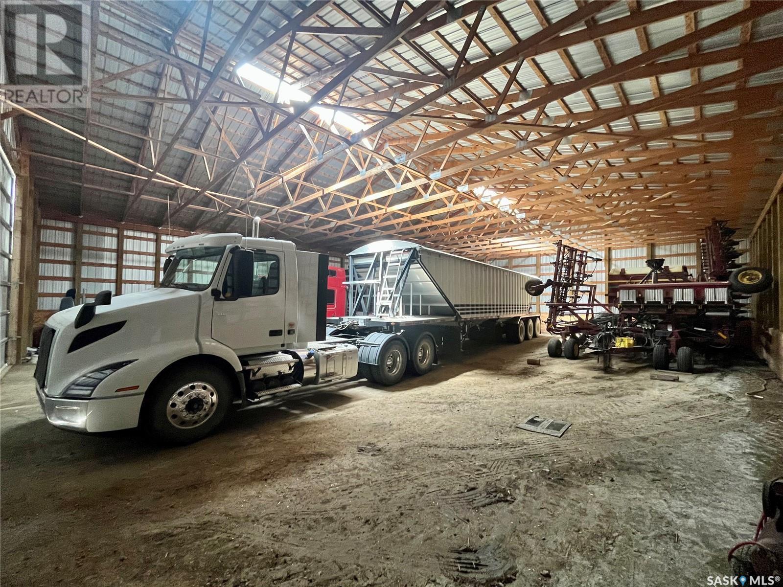 Ruecker Acreage, Abernethy Rm No. 186, SK - Indoor Photo Showing Garage