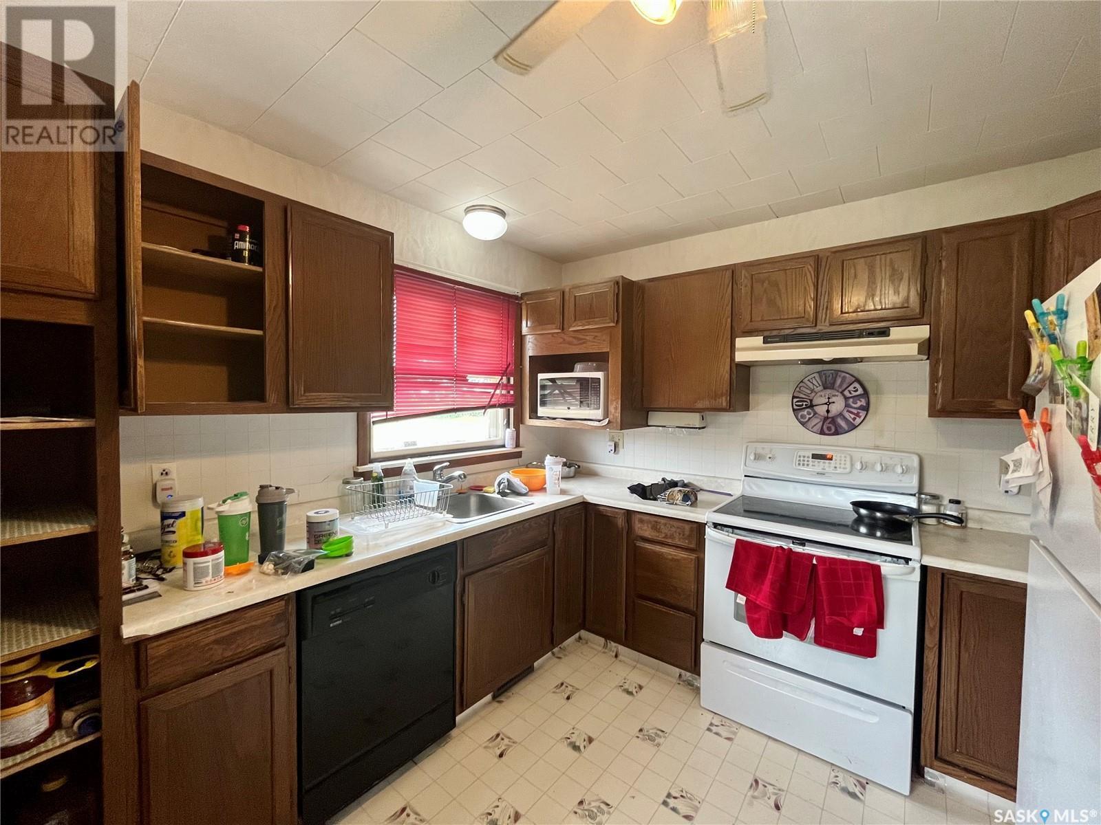 Ruecker Acreage, Abernethy Rm No. 186, SK - Indoor Photo Showing Kitchen