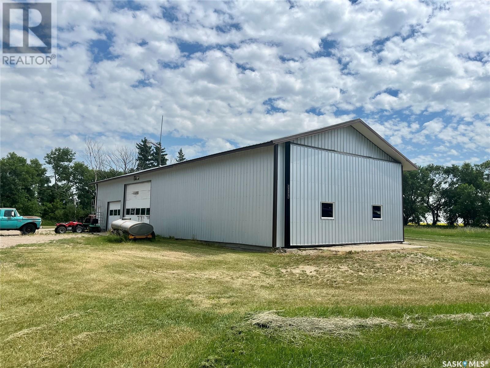 Ruecker Acreage, Abernethy Rm No. 186, SK - Outdoor