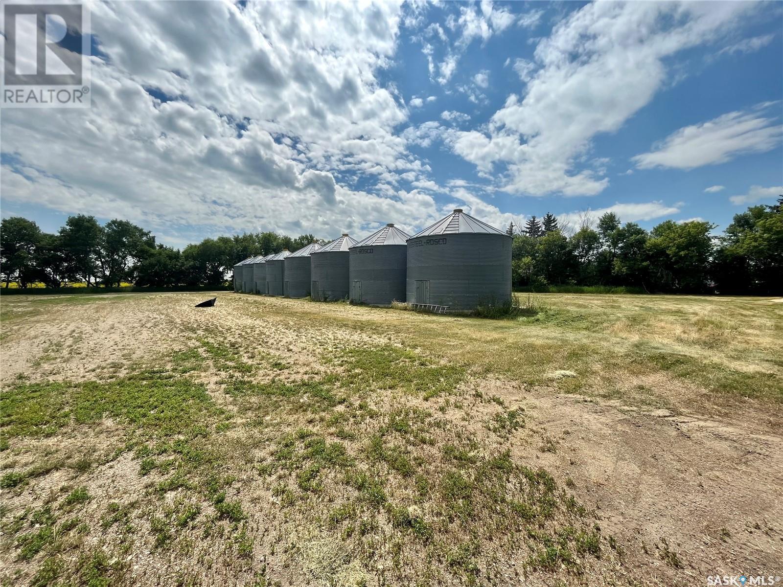 Ruecker Acreage, Abernethy Rm No. 186, SK - Outdoor