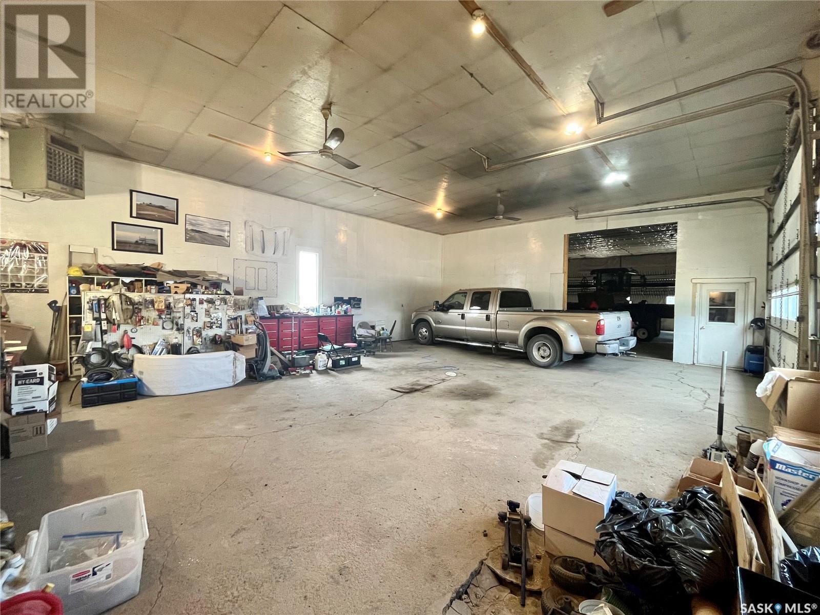 Ruecker Acreage, Abernethy Rm No. 186, SK - Indoor Photo Showing Garage
